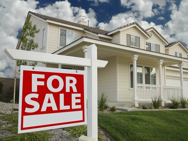 Lời khuyên từ chuyên gia: Đừng cố gắng mua nhà, đó là khoản đầu tư “khủng khiếp”