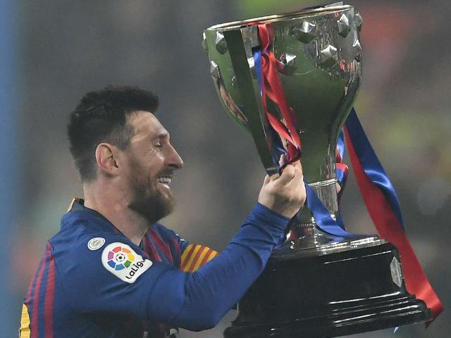 Barca làm vua La Liga: Báo thế giới ”ngả mũ” vì Messi, tin đoạt cú ăn ba