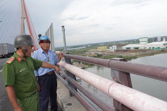 Đại úy công an từng cứu nhiều người nhảy cầu Cần Thơ bị đâm trọng thương - 1