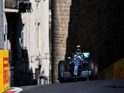 Thể thao - Video &amp; BXH đua xe F1, Azerbaijan GP: Bứt tốc choáng váng, ngôi đầu đổi chủ