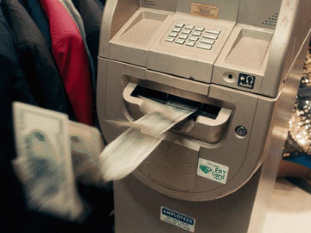 Media - Khám phá quá trình hoạt động phức tạp của máy ATM
