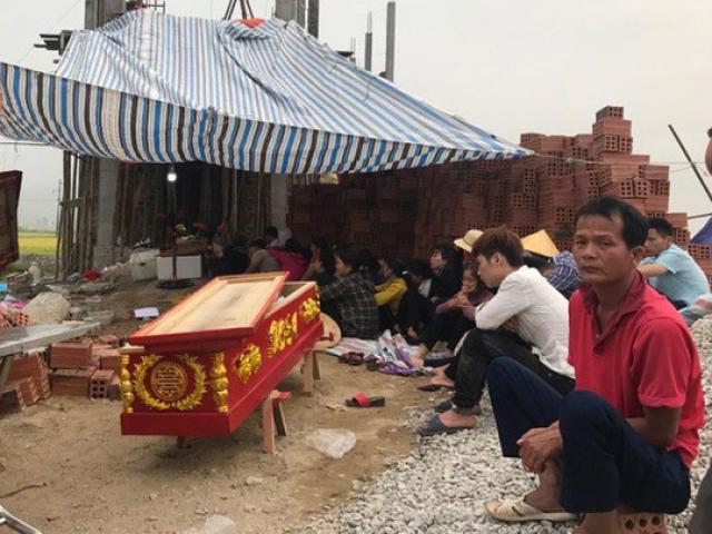 Pháp luật - Đưa thi thể "con nợ" về mai táng sau 1 ngày để tại nhà "chủ nợ"