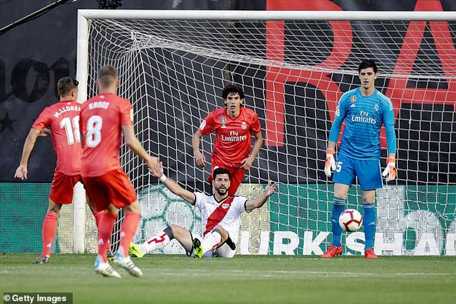 Rayo Vallecano - Real Madrid: Bi kịch từ VAR, le lói tia hy vọng - 1