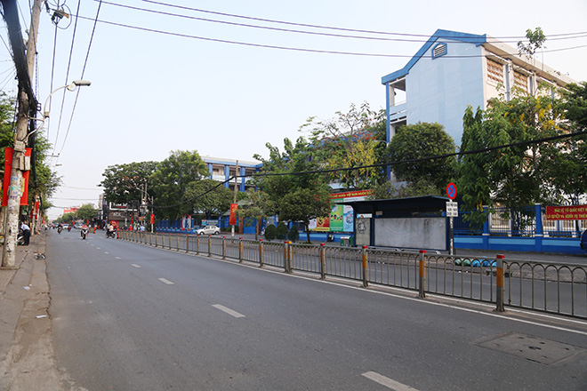Người dân “rủ nhau đi trốn”, đường phố Sài Gòn yên bình, thông thoáng đến lạ - 3