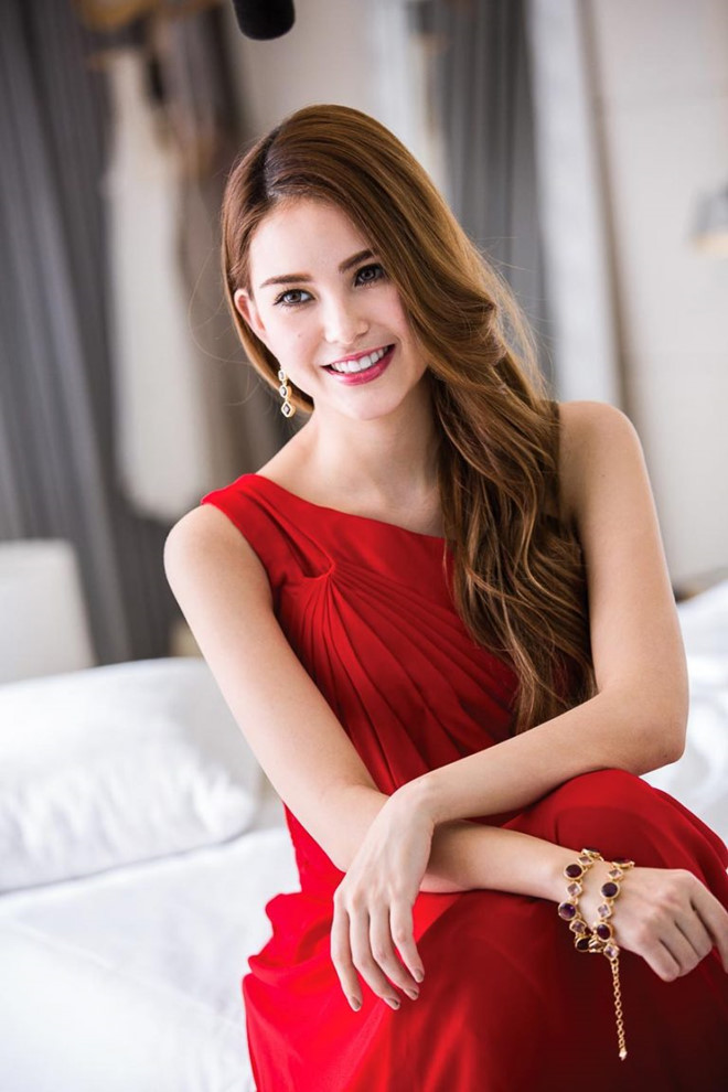 Cô vợ lai Tây kém 15 tuổi đẹp như thiên thần khiến Châu Kiệt Luân mê mệt - 4