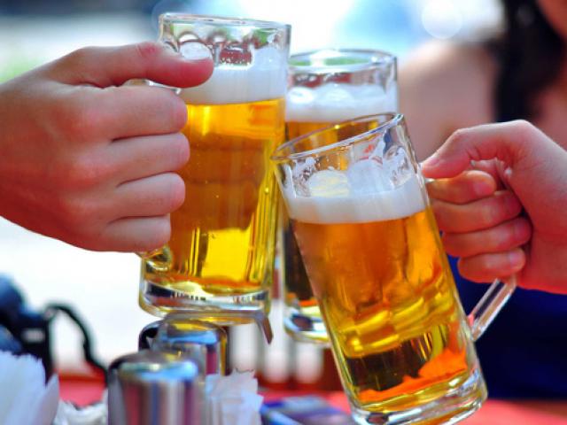 Bia “mát” hơn rượu: Sự thật khiến hàng triệu người hoang mang