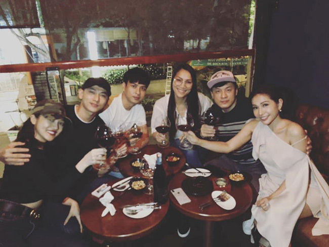 Cô và Hồ Quang Hiếu vẫn xuất hiện cùng nhau trong những lần tụ họp bạn bè, đồng nghiệp.