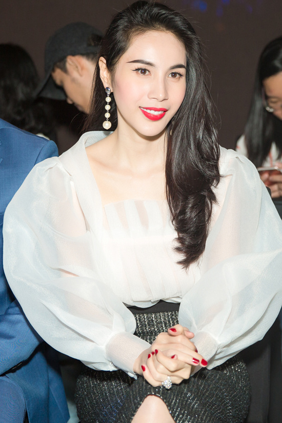 Người đẹp trùng tên trong showbiz, Hoàng Thùy Linh không phải duy nhất - 4