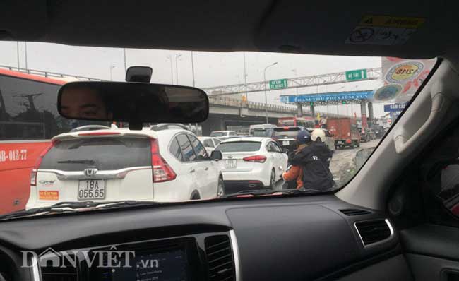 Điểm "mặt" những cung đường ám ảnh người dân sau kì nghỉ 30.4 -1.5 - 1