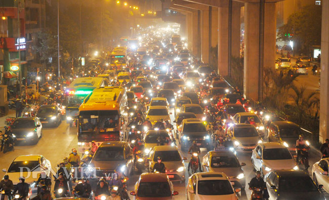 Điểm "mặt" những cung đường ám ảnh người dân sau kì nghỉ 30.4 -1.5 - 11