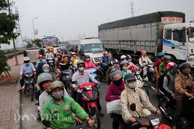 Điểm "mặt" những cung đường ám ảnh người dân sau kì nghỉ 30.4 -1.5 - 2
