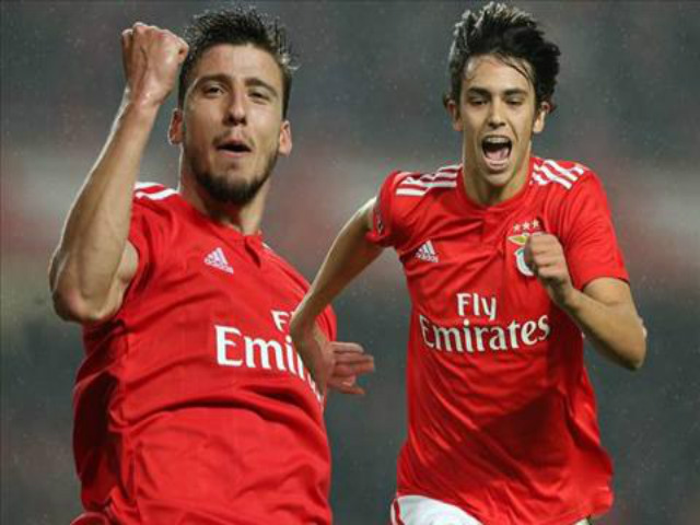 Bóng đá - MU quyết mua 2 "bom tấn" trẻ tuổi: Chuyên gia đến Benfica hợp tác siêu cò