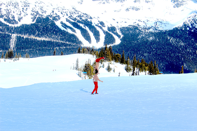 Quốc Cơ, Quốc Nghiệp cởi trần diễn xiếc dưới cái lạnh -10 độ C tại Canada - 6