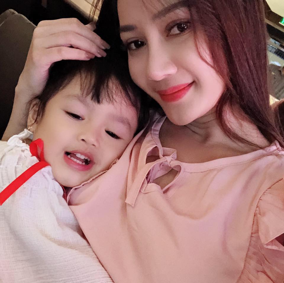 Không ngờ nhan sắc vợ cũ lẫn tình mới của Hồ Việt Trung đều quyến rũ thế này - 10