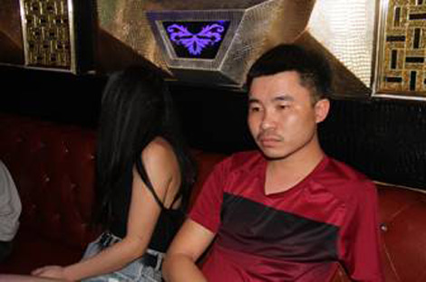 Nhìn từ những "động lắc" bị triệt phá: Những người trẻ tự hủy hoại tương lai - 2