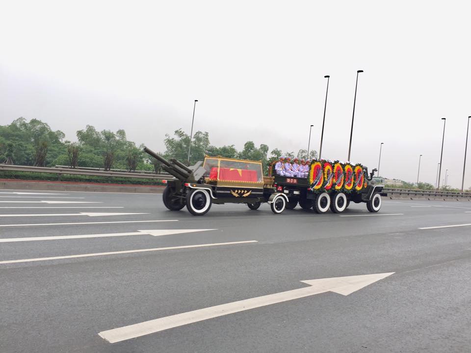 Thi hài Đại tướng Lê Đức Anh lên máy bay về với đất phương Nam - 7