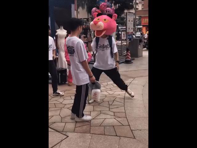 Video Clip Cười - Khi buồn chán bạn sẽ làm gì để vui hơn?