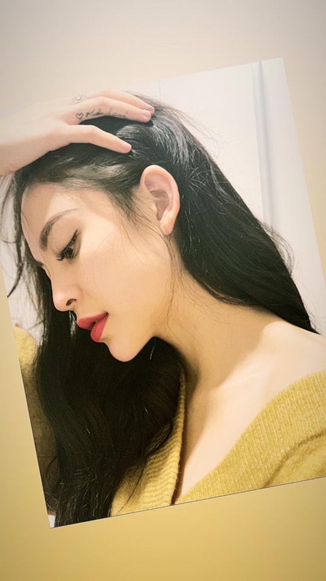Góc nghiêng đẹp không tỳ vết của em nuôi trung vệ Bùi Tiến Dũng.