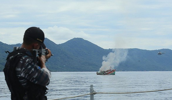 38 tàu đánh cá mang cờ Việt Nam sắp bị Indonesia bắn chìm - 1