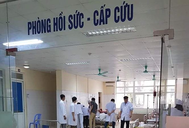 Một đối tượng lao vào trường tiểu học đâm chém khiến 5 học sinh thương vong - 1