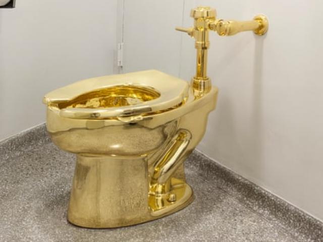 Thế giới - Anh: Du khách được dùng toilet vàng từng được đề nghị tặng ông Trump