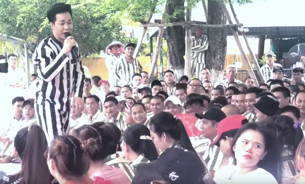 Lý do Quách Tuấn Du mặc đồ phạm nhân để hát ở trại giam - 2