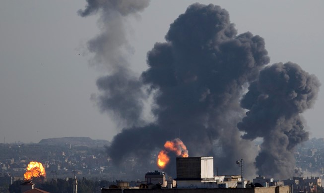 Israel hứng hơn 200 tên lửa khi chiến sự leo thang ở Gaza - 1
