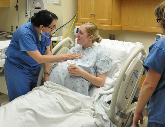 Chưa hết thai kỳ nhưng có 8 dấu hiệu này chứng tỏ bạn sắp sinh - 8