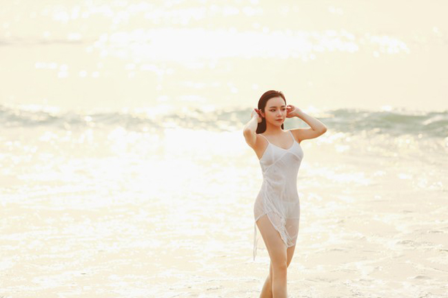 Lý do chọn nghệ danh Nhã Tiên thay vì Thủy Tiên có thể hiểu rằng vì không muốn trùng với nhiều người đẹp khác trong showbiz Việt.