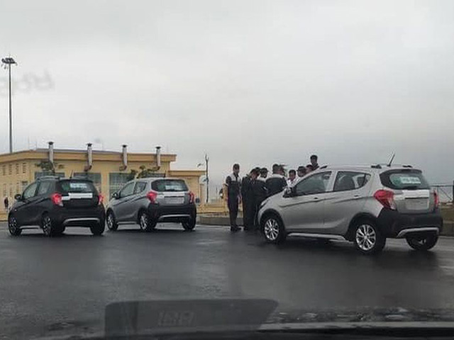 Tin tức ô tô - Hình ảnh chạy thử trên đường phố của VinFast Fadil