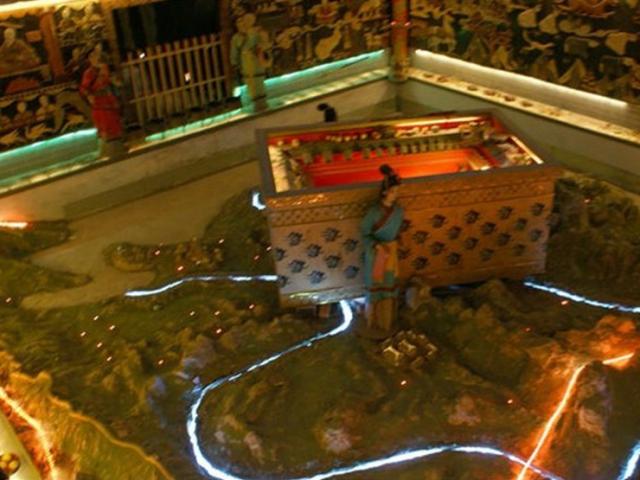 Dòng sông thủy ngân khổng lồ đáng sợ trong lăng mộ Tần Thủy Hoàng