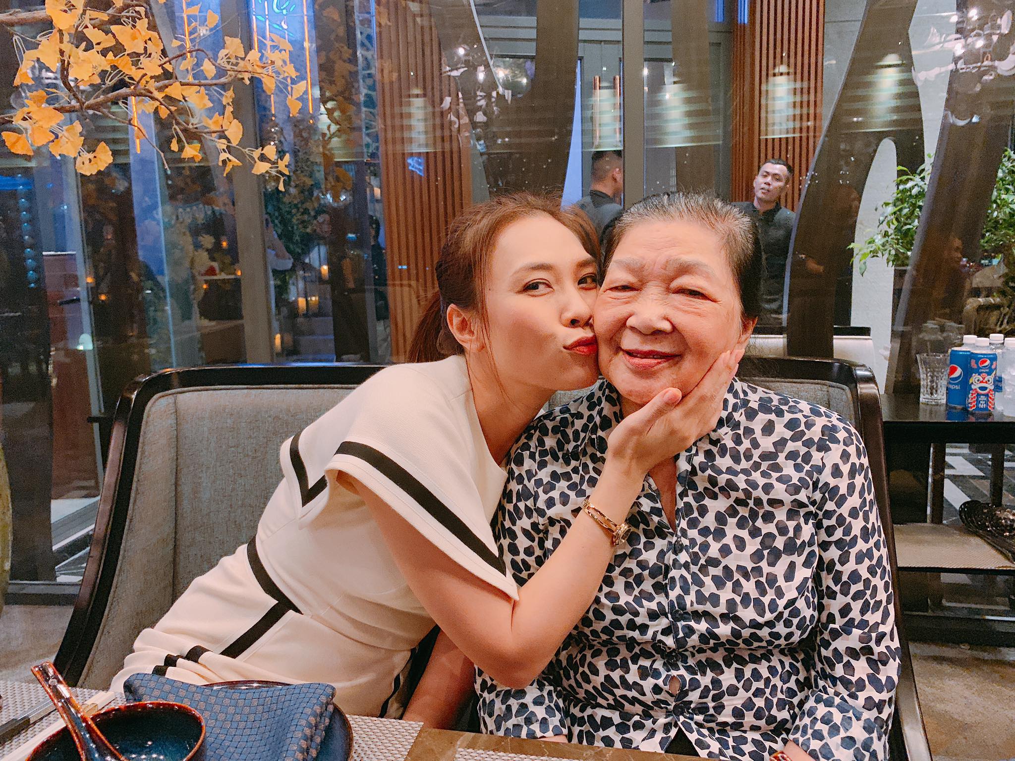 Mỹ Tâm luôn dành điều đặc biệt này cho bố mẹ mỗi năm dù bận rộn bay show - 5