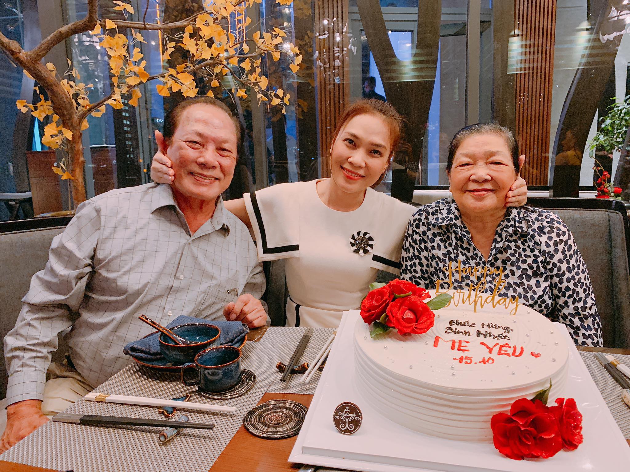 Mỹ Tâm luôn dành điều đặc biệt này cho bố mẹ mỗi năm dù bận rộn bay show - 7