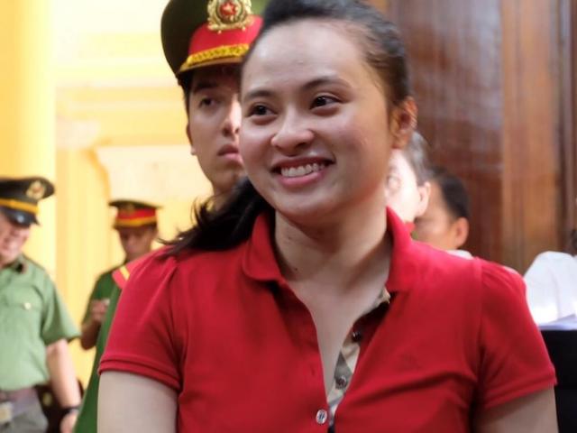 Pháp luật - Hot girl Ngọc Miu xin trả lại xe Mercedes cho ngân hàng