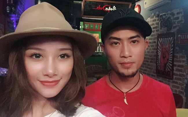 Trên trang Facebook cá nhân, Thu Thảo thường xuyên đăng tải những khoảnh khắc tình tứ của cả hai.