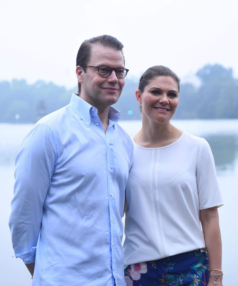 Người dân Thủ đô bất ngờ khi tập thể dục cùng "vị khách đặc biệt" - 2