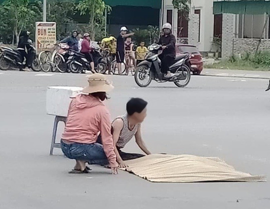 Đi học về, nữ sinh lớp 6 bị xe đầu kéo tông tử vong tại ngã tư “tử thần” - 1