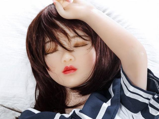 Phi thường - kỳ quặc - Người đàn ông mua búp bê tình dục nữ để “nhớ về con trai quá cố”!?