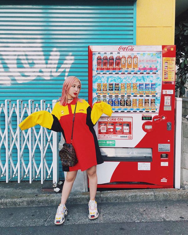 Phong cách thời trang tắc kè hoa của phù thủy trang điểm châu Á - 10