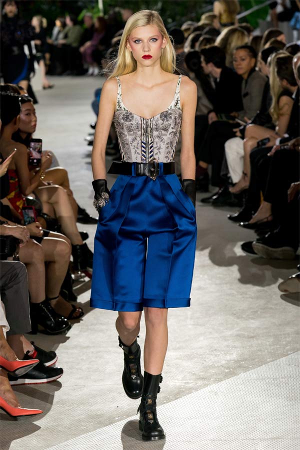 Nàng đấu sĩ cá tính ngút ngàn của Louis Vuitton - 15