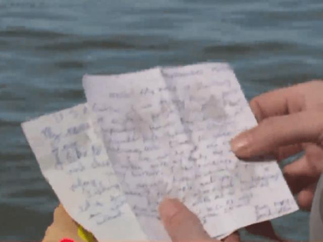 Phi thường - kỳ quặc - Đi bộ ven hồ, tìm thấy lá thư viết một ngày trước thảm kịch 11.9 ở Mỹ