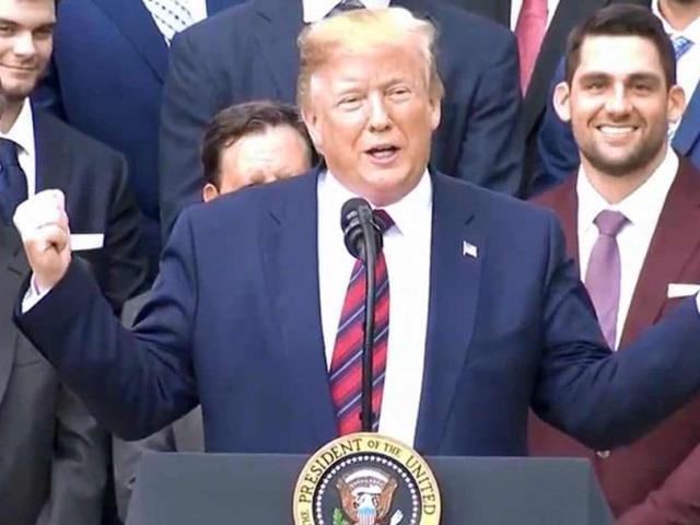 Thể thao - Dàn cầu thủ "cứng đầu": Tổng thống Trump mời không đến