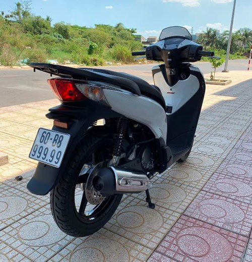 Honda SH 150i tuổi đời 7 năm ngang giá Camry của dân chơi Đồng Nai - 4