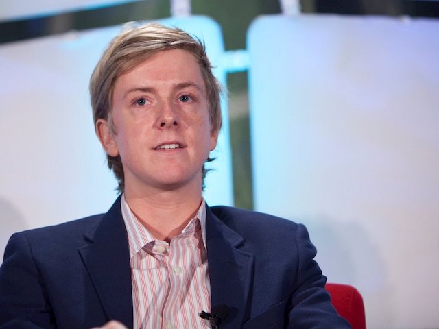 Công nghệ thông tin - Chris Hughes, người đòi “giải tán” Facebook, là ai?