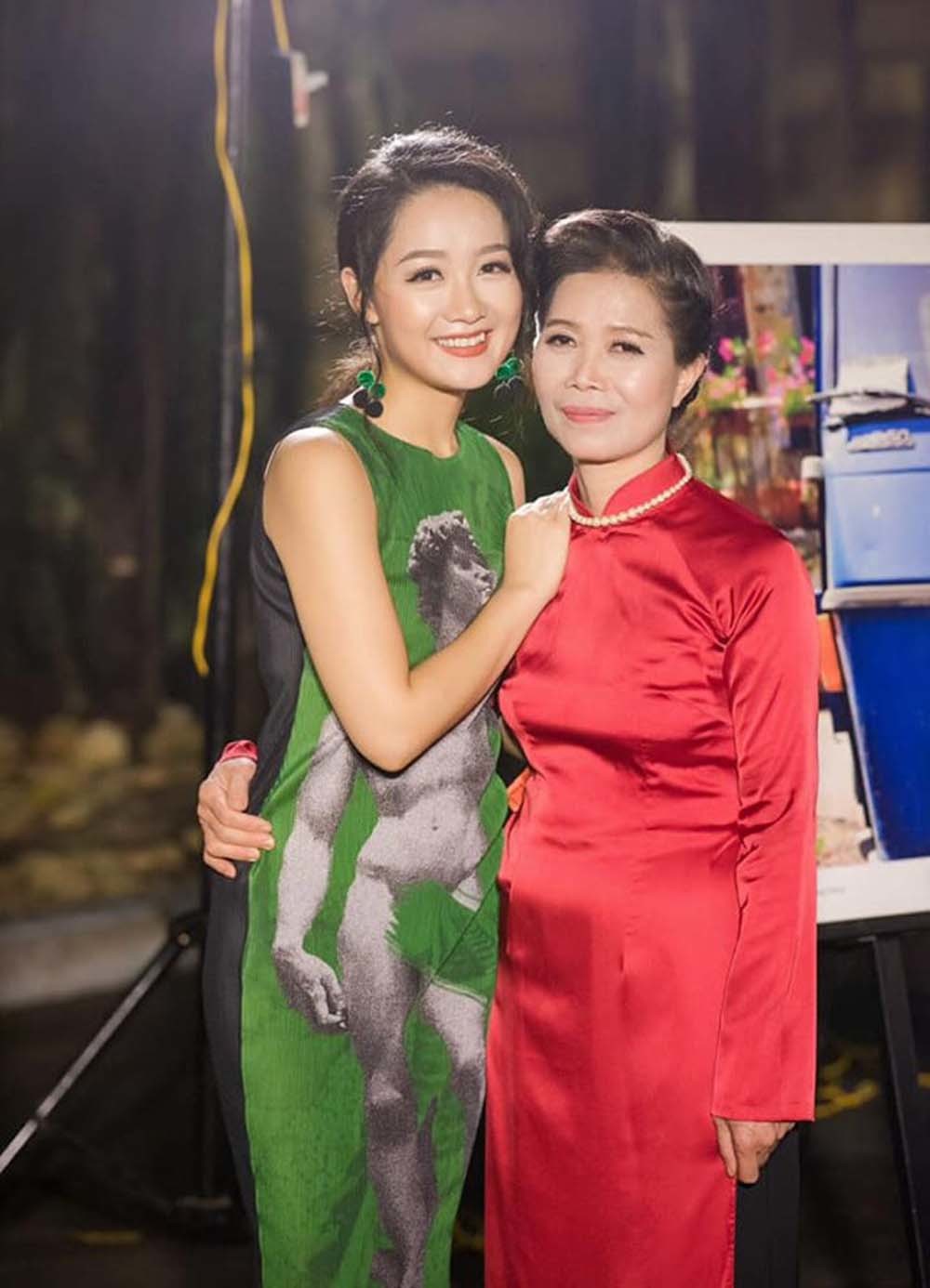 Mai Phương Thúy và các sao Việt viết gì cho đấng sinh thành nhân Ngày của mẹ? - 2