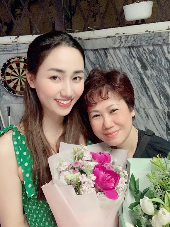 Mai Phương Thúy và các sao Việt viết gì cho đấng sinh thành nhân Ngày của mẹ? - 8