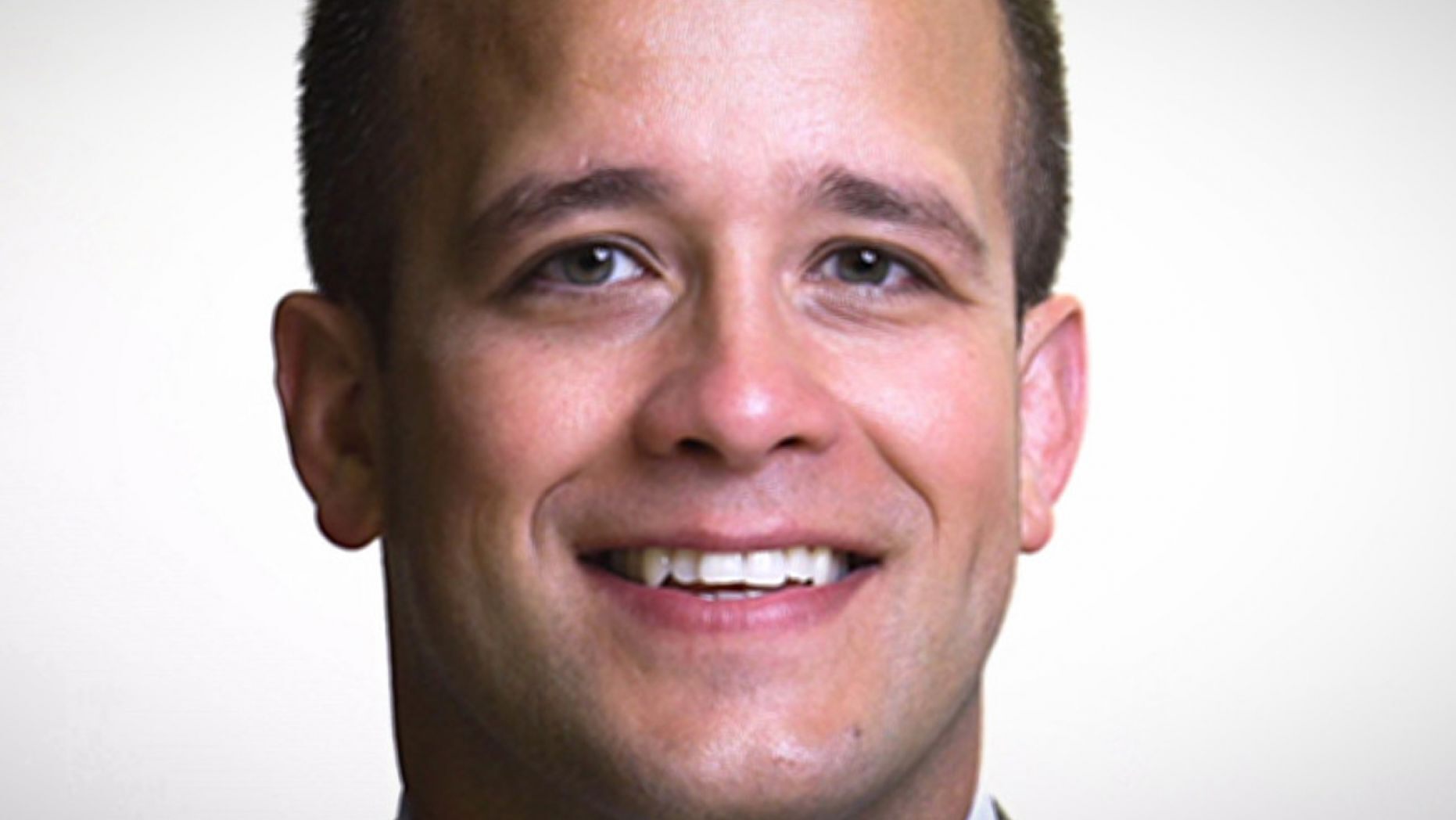 Đăng ảnh ngực trần của vợ lên mạng, chính trị gia Mỹ gặp họa - 1