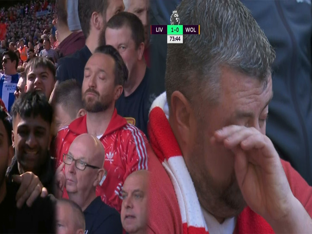 Bóng đá - 50 sắc thái cổ động viên Liverpool ngóng Man City đua vô địch