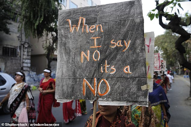 Ấn Độ: Cô gái tự thiêu sau khi bị cưỡng hiếp, trình báo cảnh sát trong vô vọng - 1