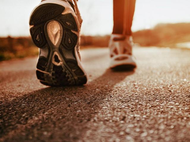 Media - Cơ thể bạn sẽ phản ứng ra sao nếu đi bộ liên tục trong 24 giờ?